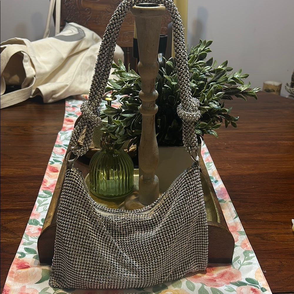 Silver Crystal Mesh Shoulder Bag - Elegant Evening Accessory
